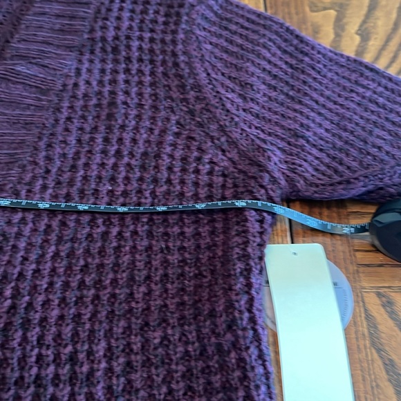 R D Style Cardigan. NWT - Picture 9 of 10